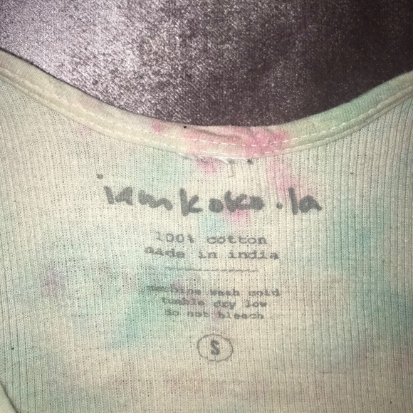 Addison Rae 'always a lady' cropped tank - Picture 3 of 5